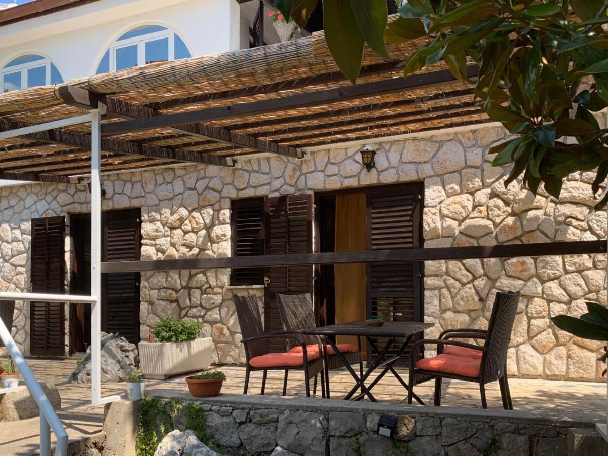 Villa Gromaca Omišalj Buitenkant foto