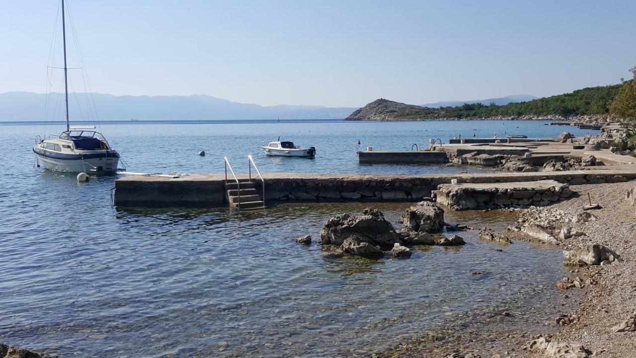 Villa Gromaca Omišalj Buitenkant foto