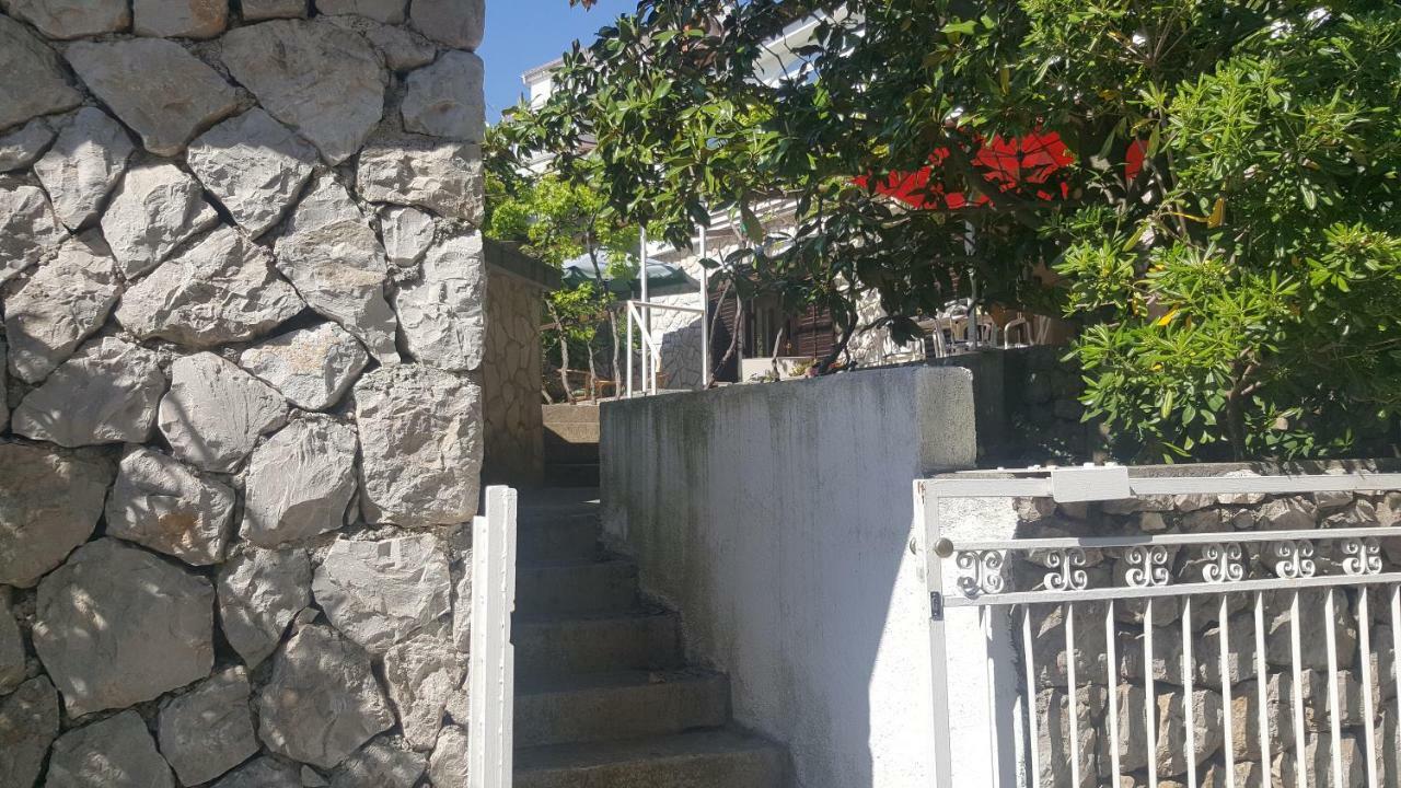 Villa Gromaca Omišalj Buitenkant foto